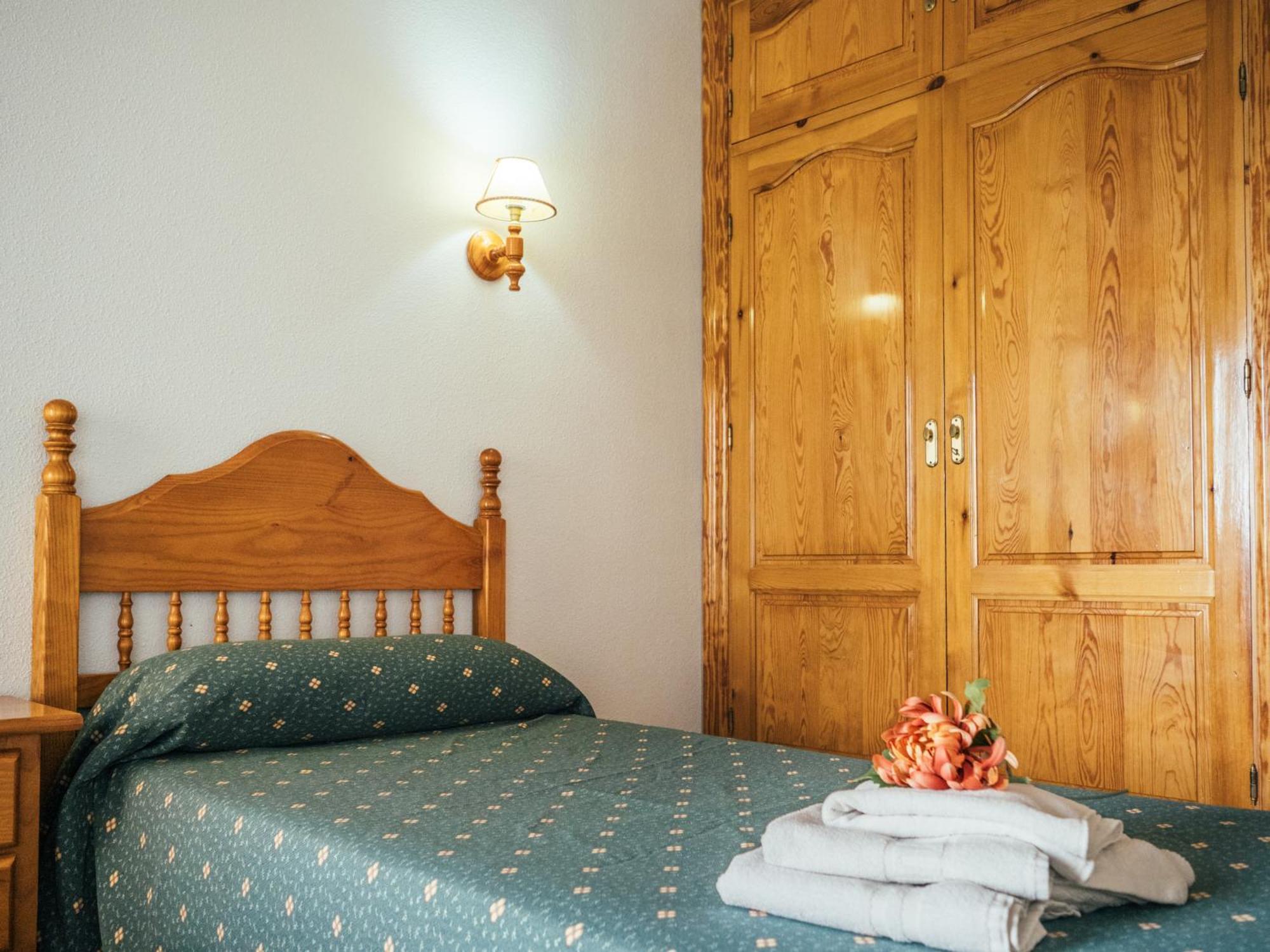Hotel Valmar Villar de Olalla Eksteriør billede