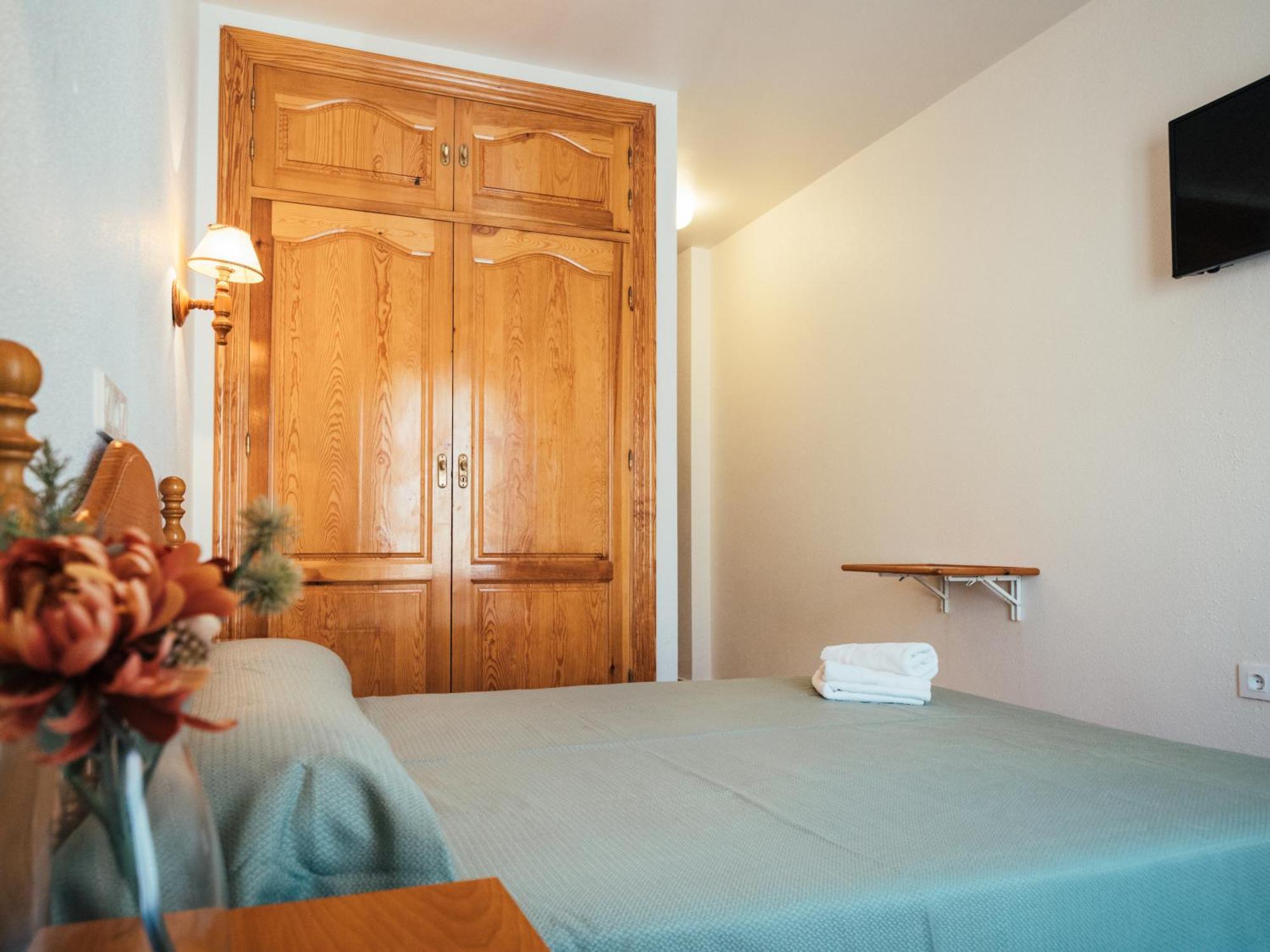 Hotel Valmar Villar de Olalla Eksteriør billede